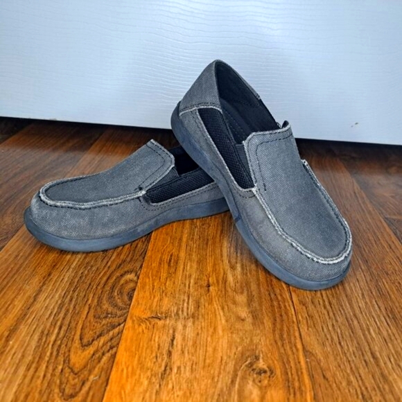 CROCS Other - Crocs Santa Cruz Slip On Loafers Gray Size 13